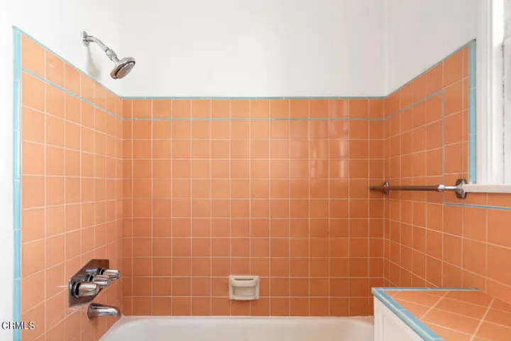 1901 Hanford Dr - Pierre Galant-10