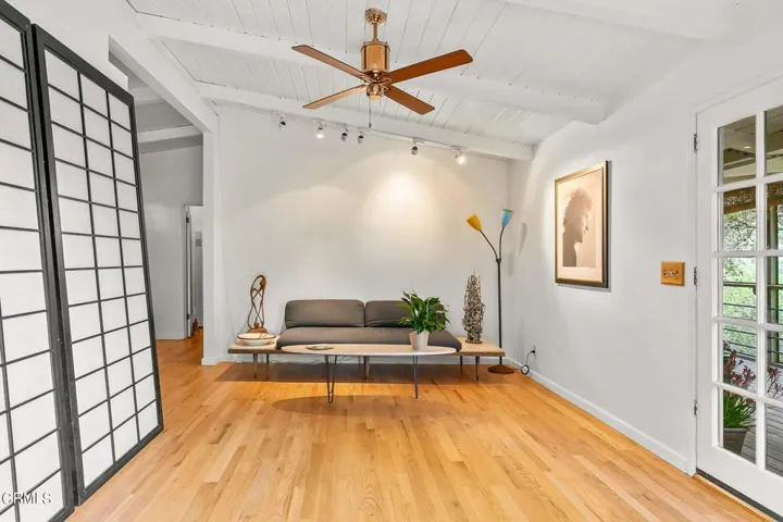 22-web-or-mls-UpmarketMedia_8242CC (5)
