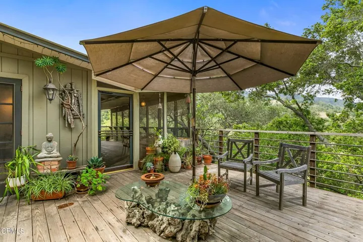 48-web-or-mls-UpmarketMedia_8242CC (23)