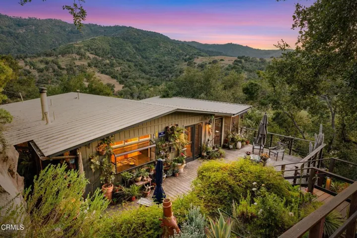 3-web-or-mls-UpmarketMedia-8242CC_Twi-8