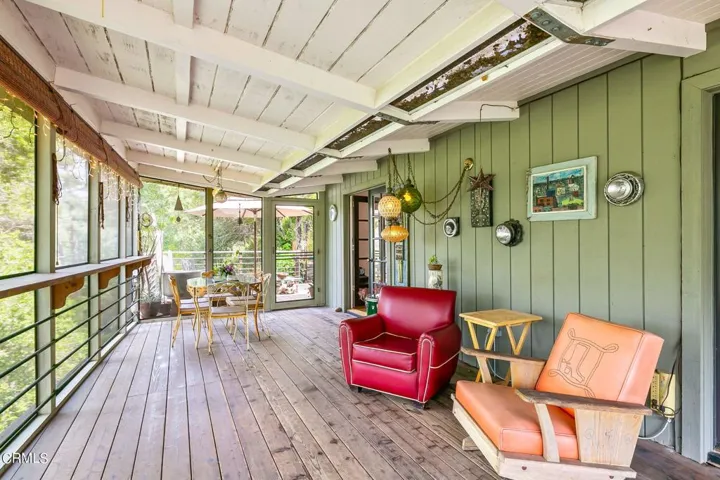 45-web-or-mls-UpmarketMedia_8242CC (22)