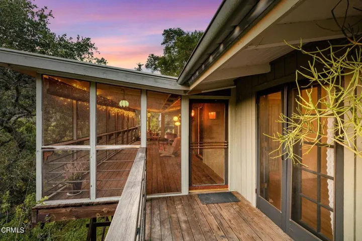 10-web-or-mls-UpmarketMedia-8242CC_Twi-5