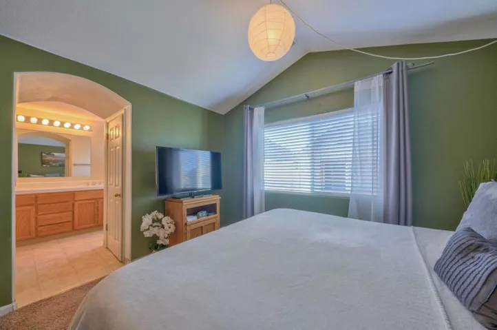1958 Bradbury Street, Salinas, California 93906