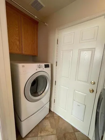 1958 Bradbury Street, Salinas, California 93906