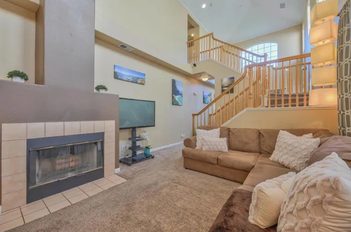 1958 Bradbury Street, Salinas, California 93906