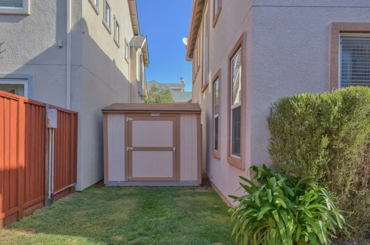 1958 Bradbury Street, Salinas, California 93906