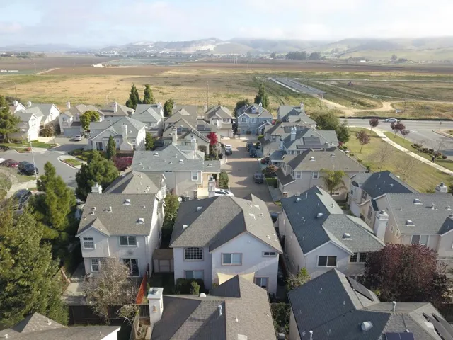 1958 Bradbury Street, Salinas, California 93906
