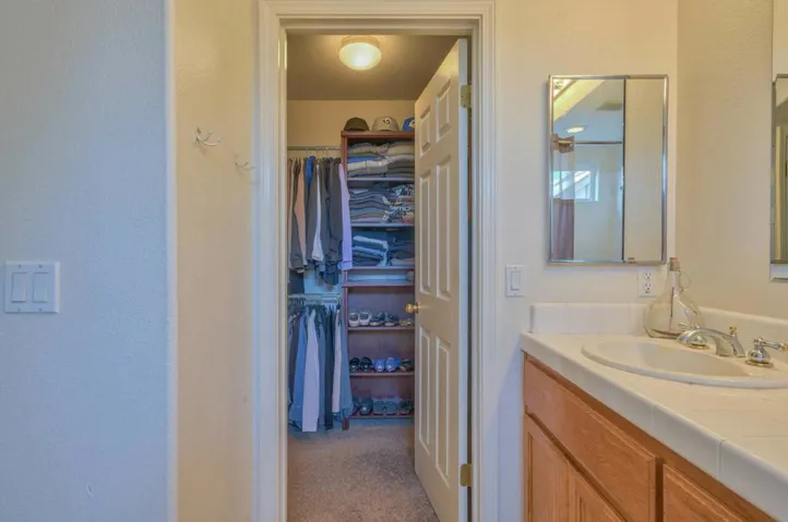 1958 Bradbury Street, Salinas, California 93906