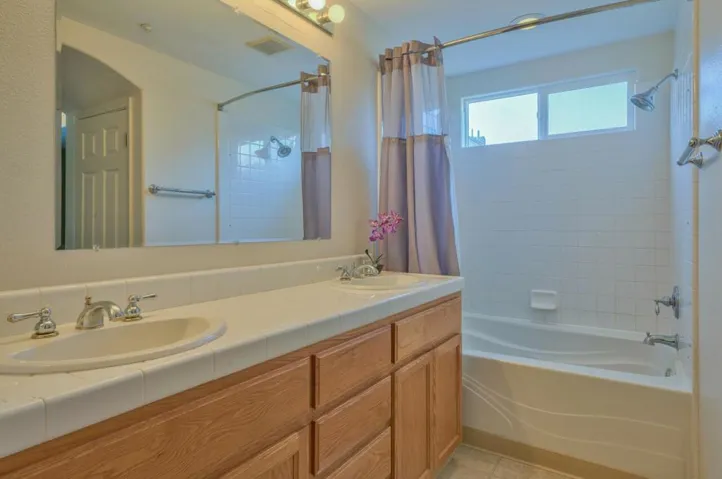 1958 Bradbury Street, Salinas, California 93906
