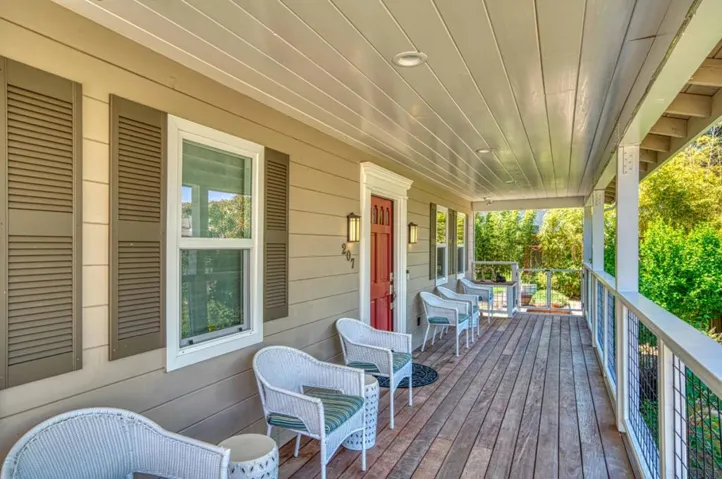 207 Harbor Drive, Santa Cruz, California 95062