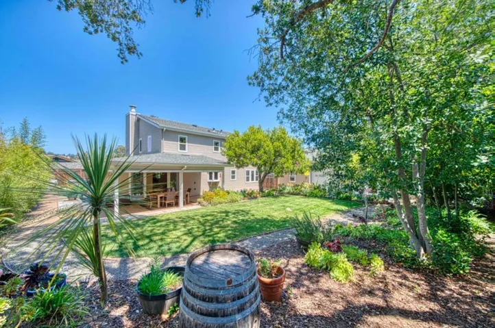 207 Harbor Drive, Santa Cruz, California 95062