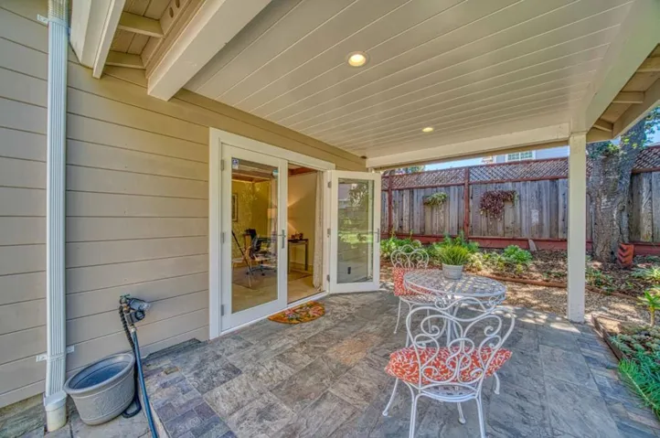 207 Harbor Drive, Santa Cruz, California 95062