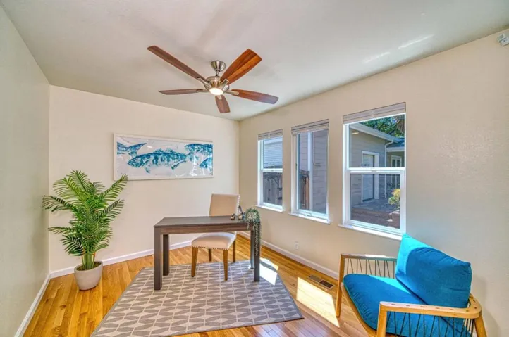 207 Harbor Drive, Santa Cruz, California 95062