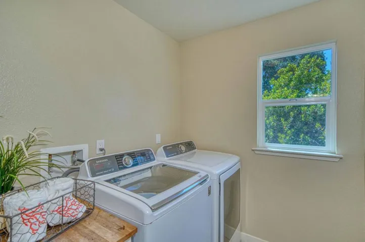 207 Harbor Drive, Santa Cruz, California 95062