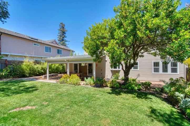 207 Harbor Drive, Santa Cruz, California 95062
