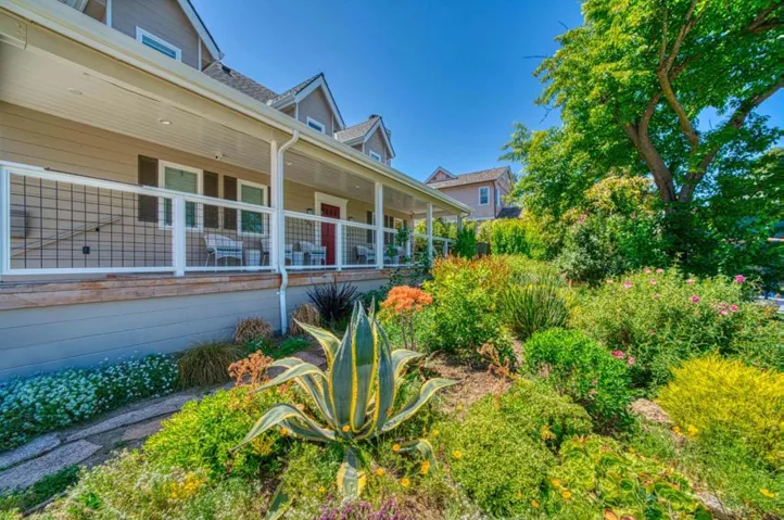 207 Harbor Drive, Santa Cruz, California 95062