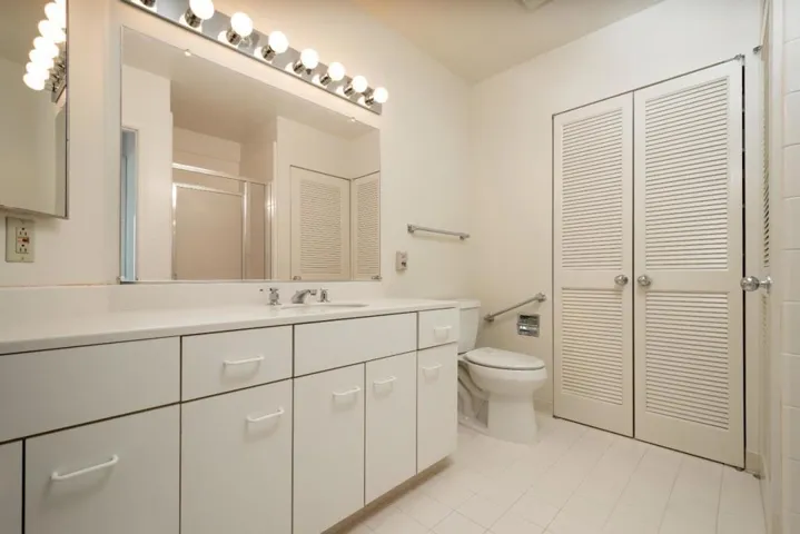 1 Baldwin Avenue 1017, San Mateo, California 94401