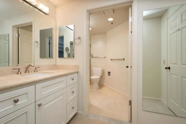 1 Baldwin Avenue 1017, San Mateo, California 94401