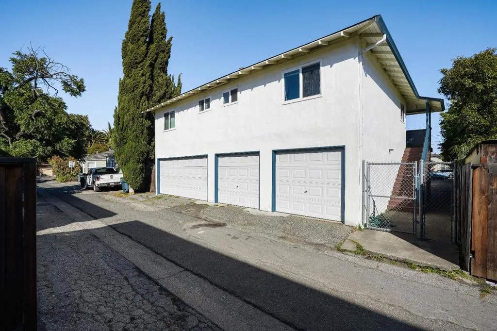 220 Madison Avenue, Redwood City, California 94061 home-pic-53