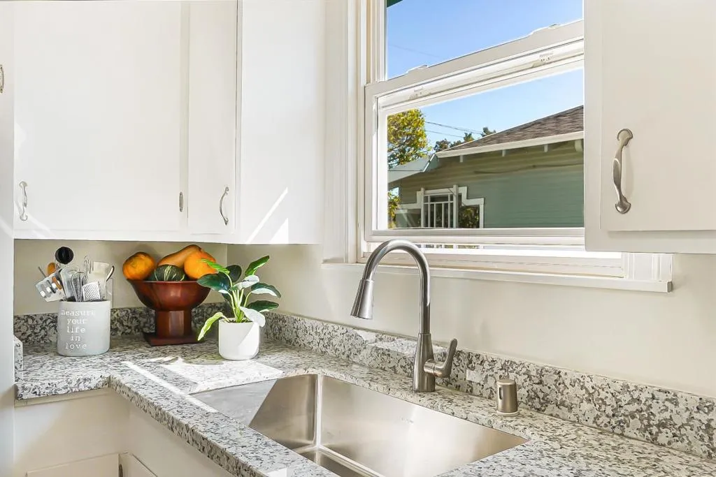 220 Madison Avenue, Redwood City, California 94061 home-pic-41