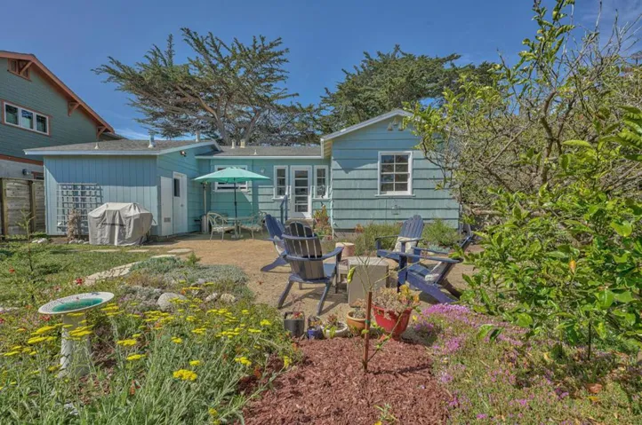 1022 Del Monte Boulevard, Pacific Grove, California 93950