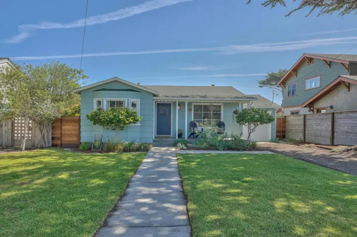 1022 Del Monte Boulevard, Pacific Grove, California 93950