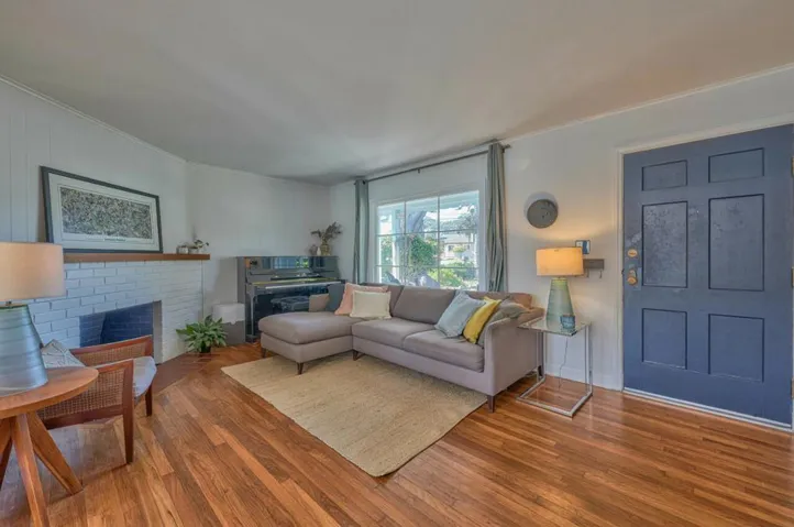 1022 Del Monte Boulevard, Pacific Grove, California 93950