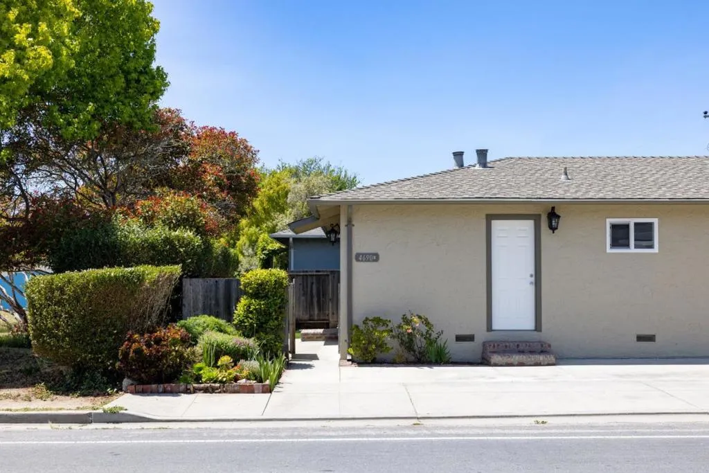 , Capitola, California 95010 home-pic-1