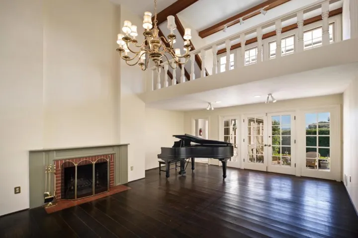 811 Alameda Avenue, Monterey, California 93940