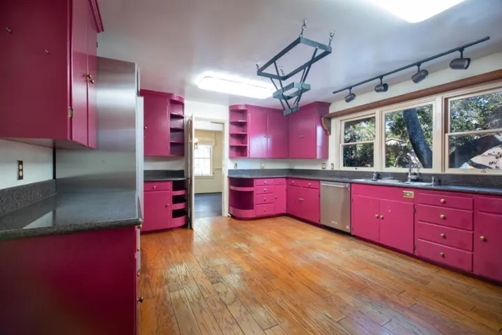 811 Alameda Avenue, Monterey, California 93940