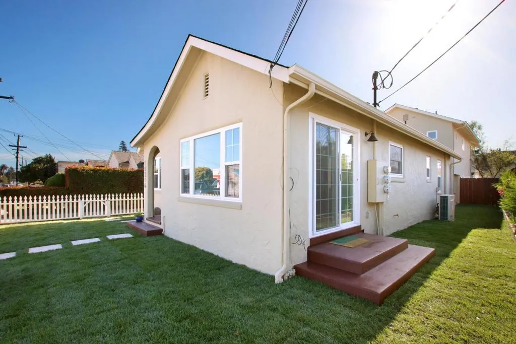 1031 Cayuga Street, Santa Cruz, California 95062 home-pic-4