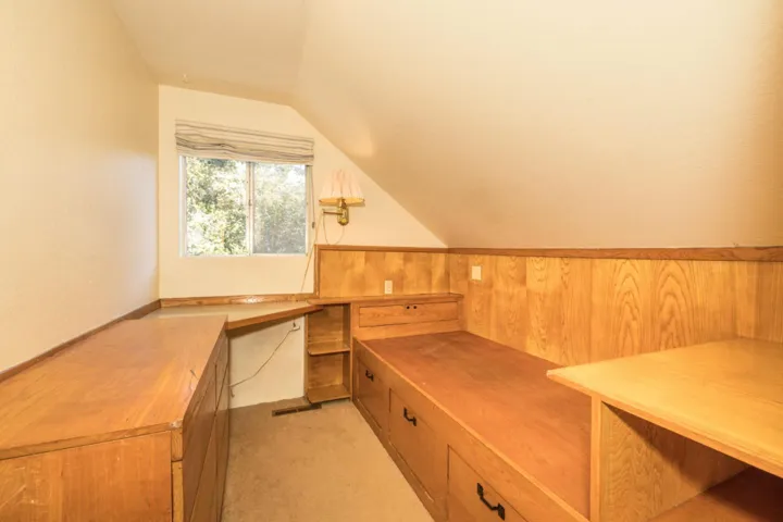 , Palo Alto, California 94301