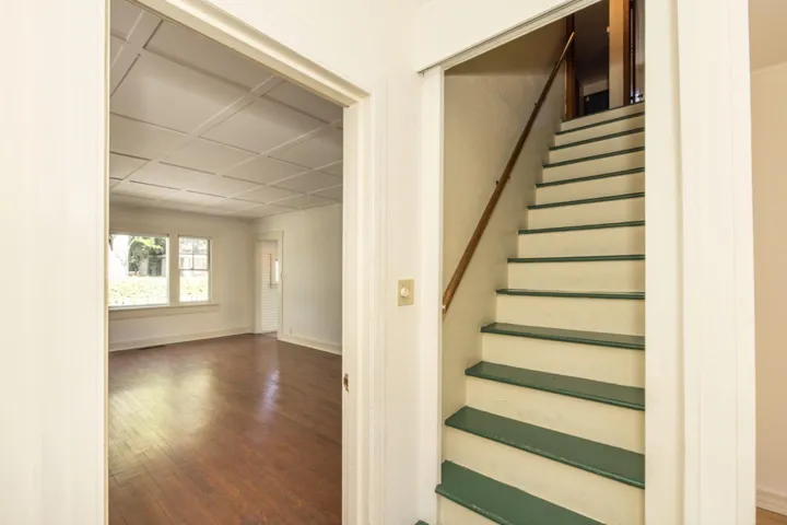 , Palo Alto, California 94301
