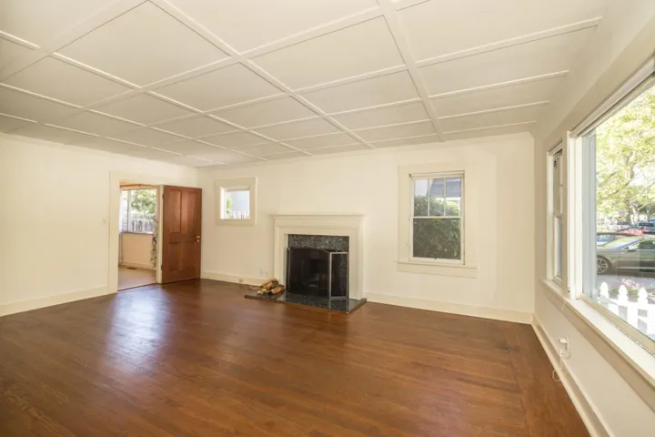 , Palo Alto, California 94301