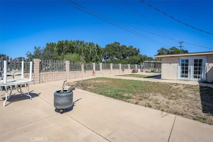 989 Via Esmeralda, Santa Maria, California 93455