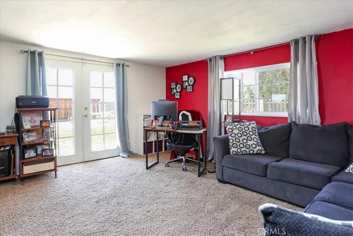 989 Via Esmeralda, Santa Maria, California 93455