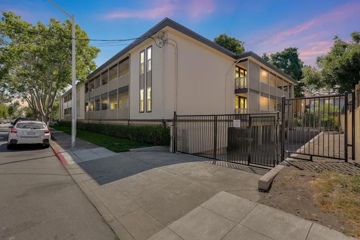249 Elm Street 104, San Mateo, California 94401