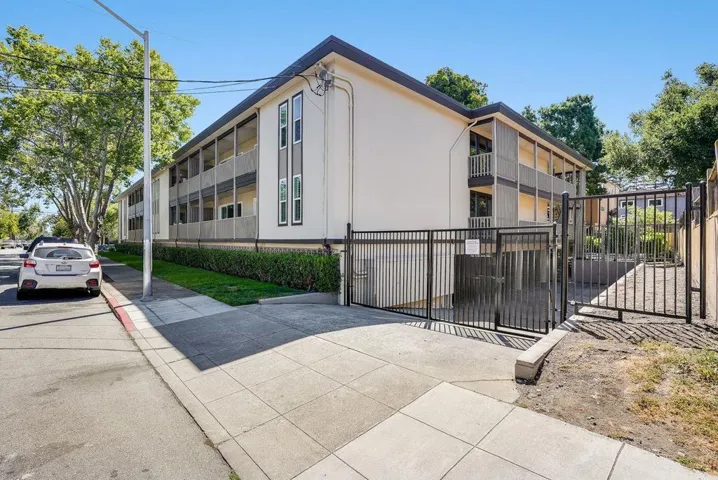 249 Elm Street 104, San Mateo, California 94401