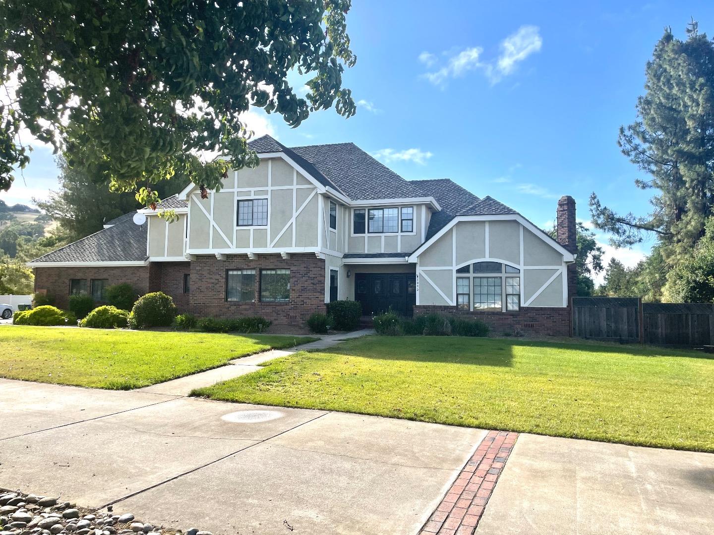 , California home-pic-0