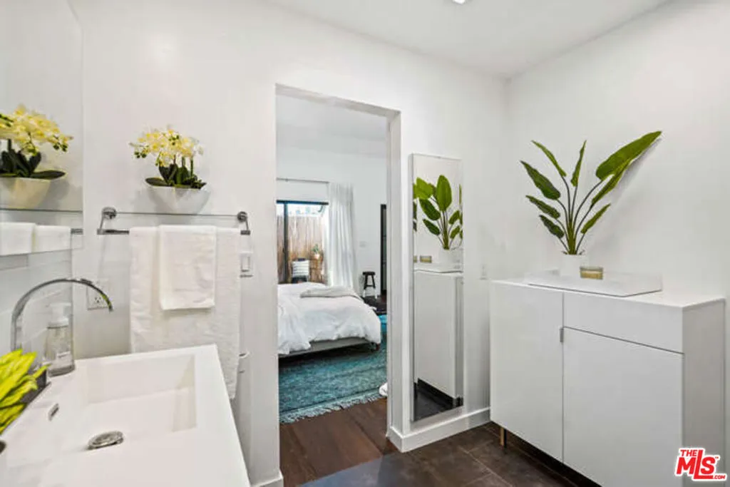 1128 15th Street 6, Santa Monica, California 90403 home-pic-21