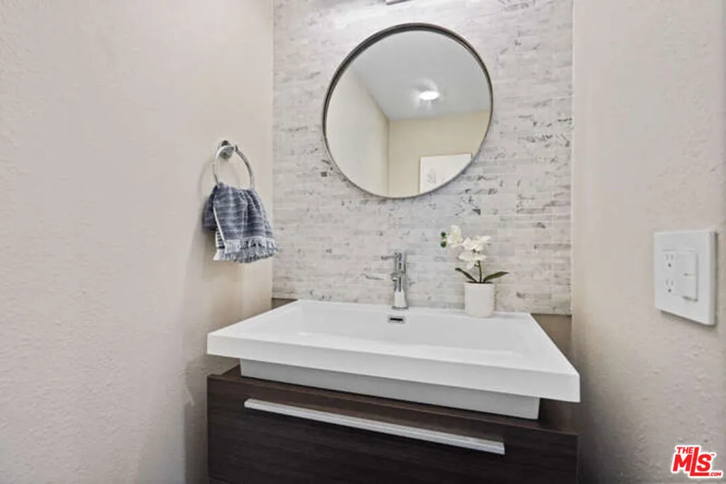 1128 15th Street 6, Santa Monica, California 90403 home-pic-29
