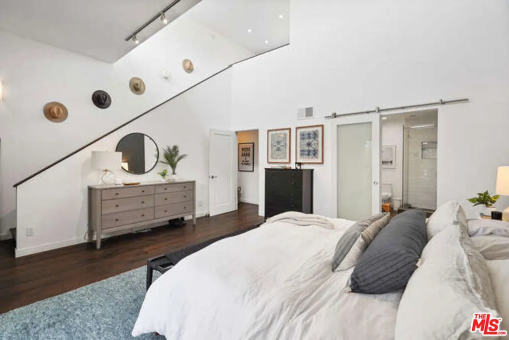 1128 15th Street 6, Santa Monica, California 90403 home-pic-15