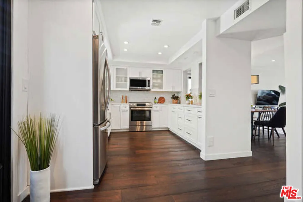 1128 15th Street 6, Santa Monica, California 90403 home-pic-4