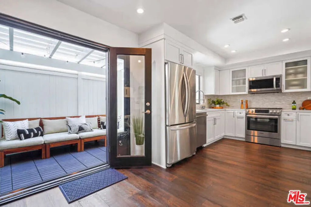 1128 15th Street 6, Santa Monica, California 90403 home-pic-11