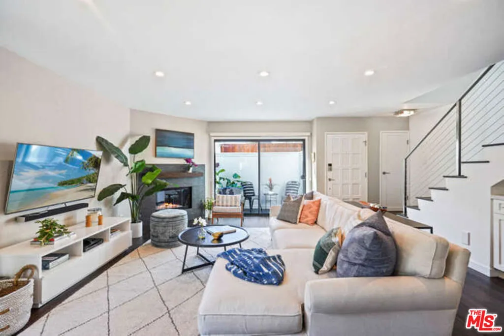 1128 15th Street 6, Santa Monica, California 90403 home-pic-2