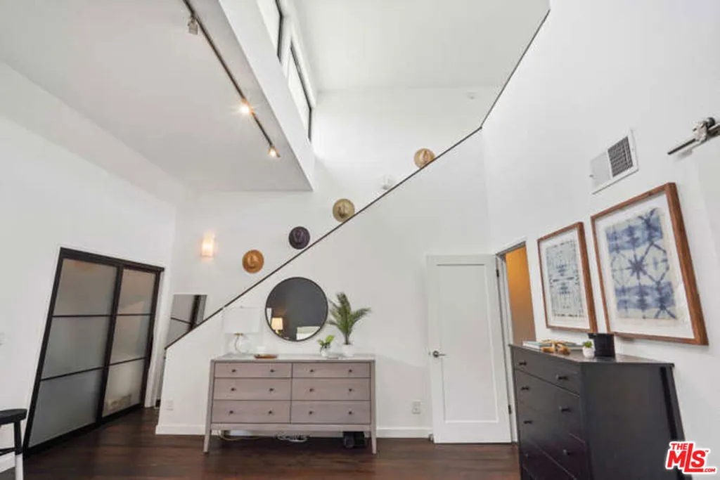 1128 15th Street 6, Santa Monica, California 90403 home-pic-18
