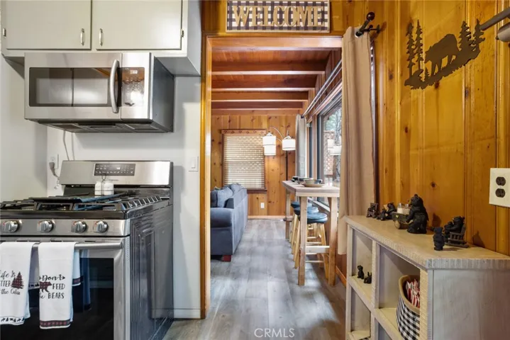 859 Fern Drive, Crestline, California 92325