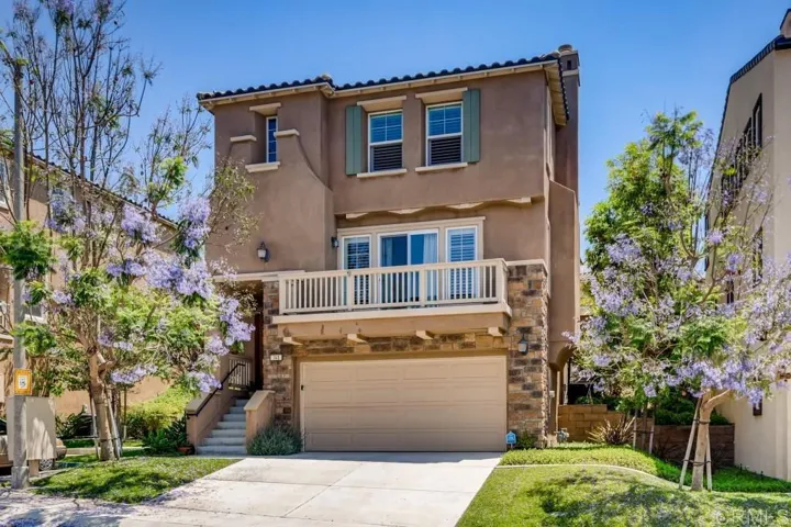 341 Cobalt Drive, Vista, California 92083