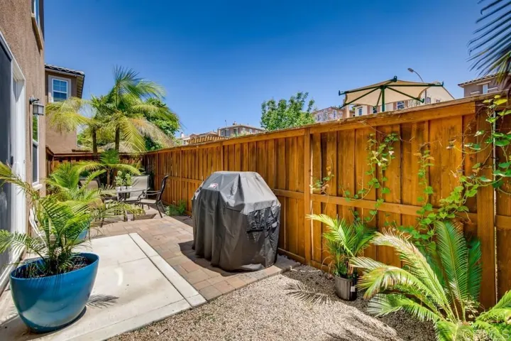 341 Cobalt Drive, Vista, California 92083