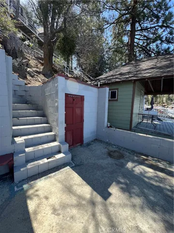 599 A S-599a Emerald Bay, Lake Arrowhead, California 92352